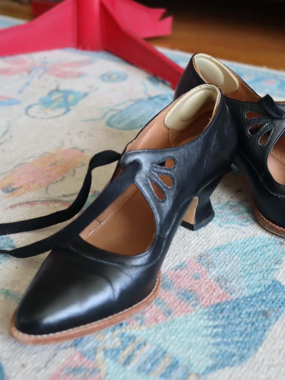 American Duchess "Gibson" Victorian leather shoes, size 7, Black, used V v1atr1x